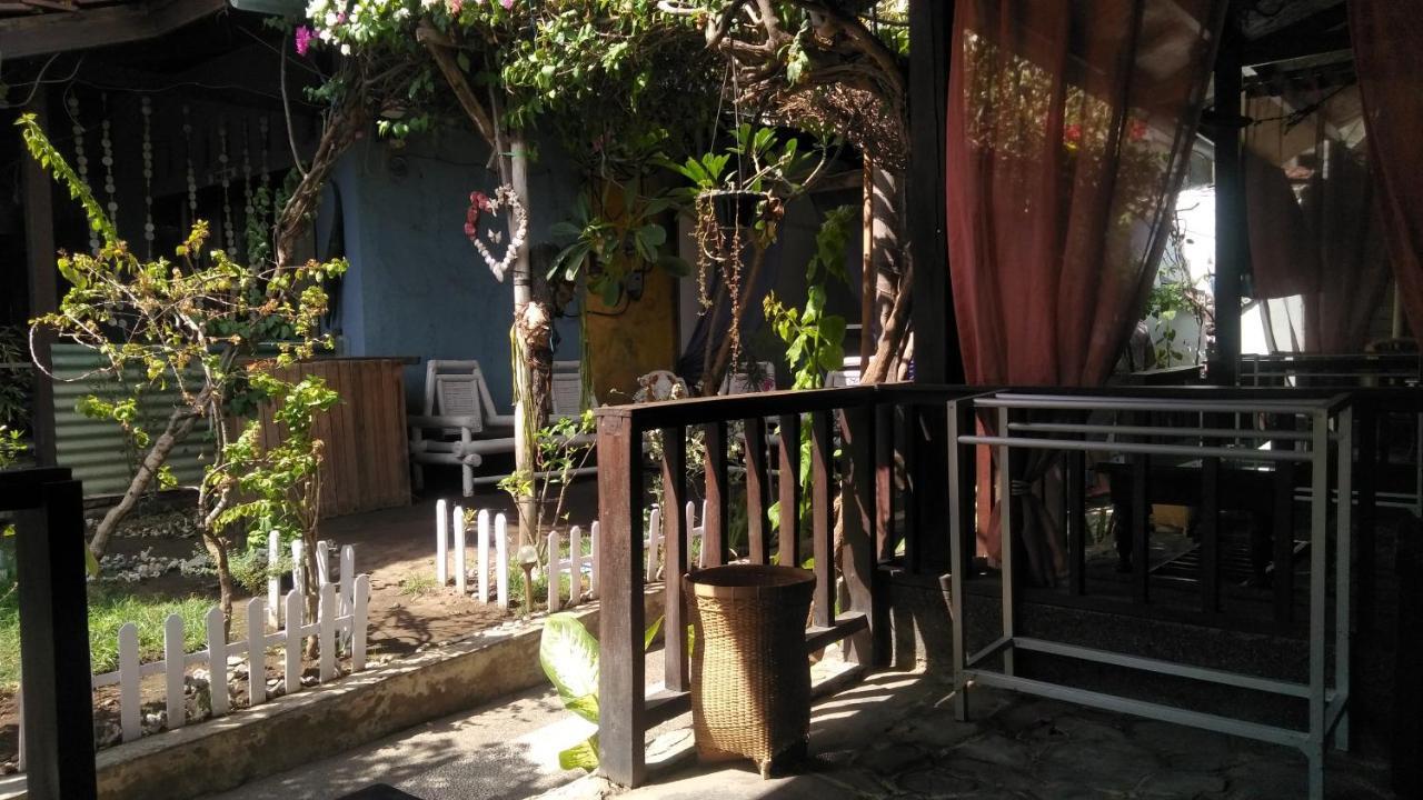 Salon De Nomad Gili T. Bed and Breakfast Gili Trawangan Buitenkant foto