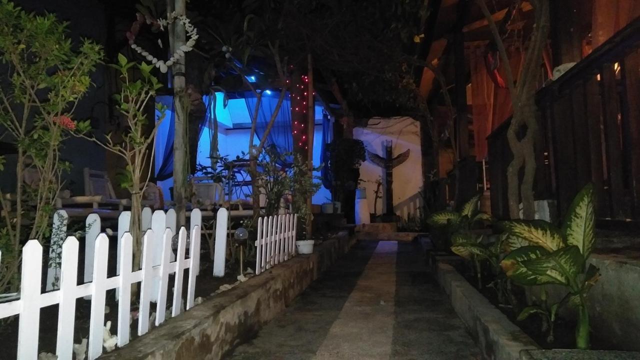 Salon De Nomad Gili T. Bed and Breakfast Gili Trawangan Buitenkant foto