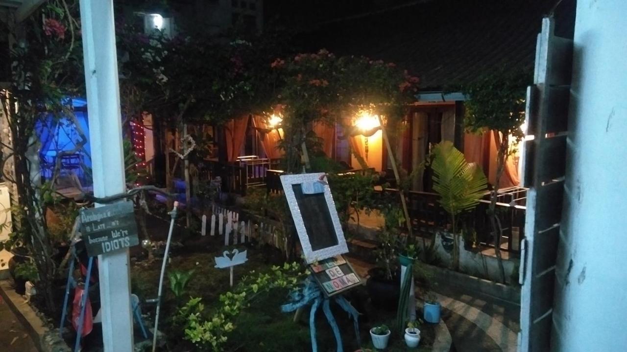 Salon De Nomad Gili T. Bed and Breakfast Gili Trawangan Buitenkant foto